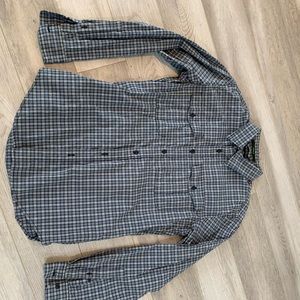 Eddie Bauer button down shirt size SMALL. Like NEW!